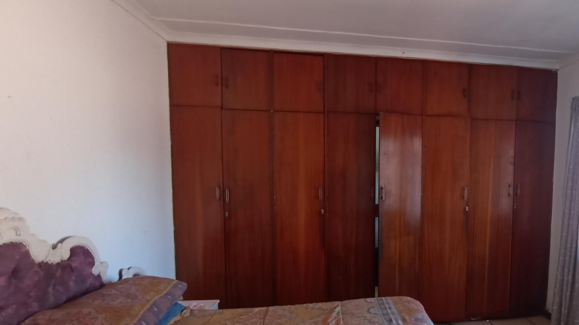 3 Bedroom Property for Sale in Louwville Western Cape